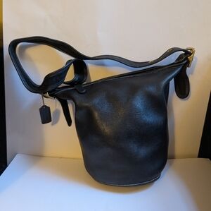 VINTAGE Coach HELEN Black Leather Bucket Shoulder Crossbody Bag K6M 9953